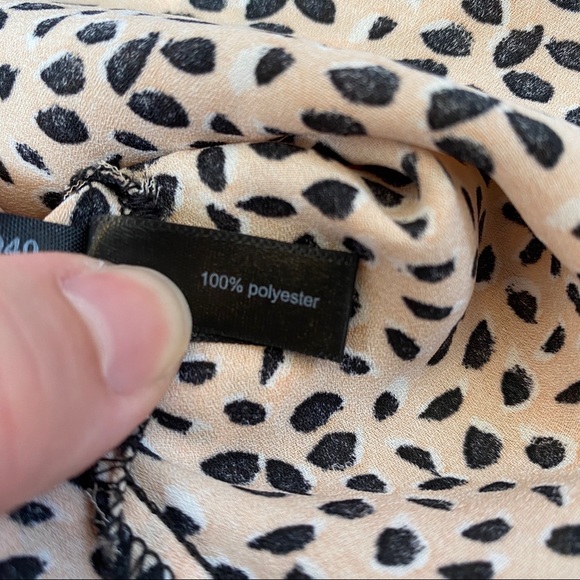 🔥SOLD🔥 The Limited Leopard Print Button Down Shirt Small - Picture 12 of 16